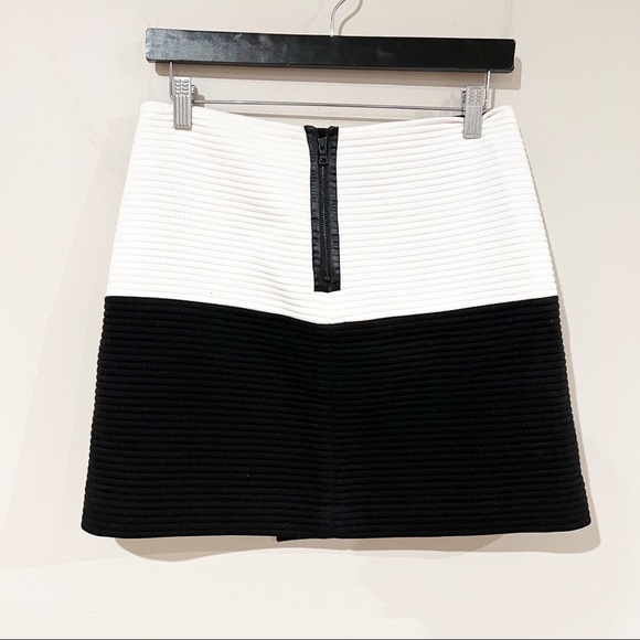 Alice + Olivia Lennon Quilted Lamb Leather Trim Crossover Asymmetrical Skirt 6 - Picture 5 of 13